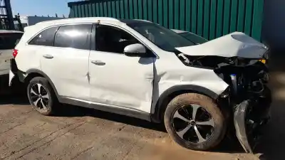 Здавання транспортного засобу KIA SORENTO (UM) D4HB року 2016 потужний D4HB