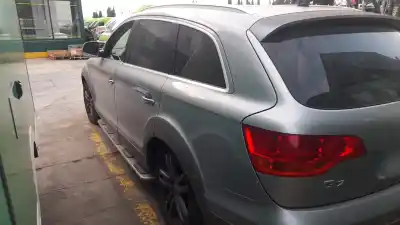 Vehicul casat audi q7 (4l) bug al anului 2007 alimentat bug