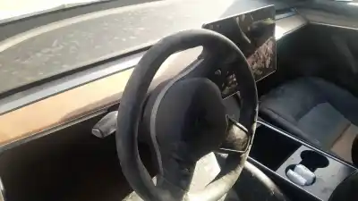 Scrapping Vehicle tesla model 3 3d5 of the year 2022 powered 3d5