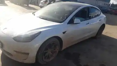 Scrapping Vehicle tesla model 3 3d5 of the year 2022 powered 3d5