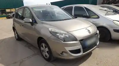 Veicolo di demolizione RENAULT SCÉNIC III (JZ0/1_)  dell'anno 2009 alimentato K9K832
