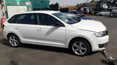 Veicolo di demolizione skoda rapid spaceback (nh) cjzc dell'anno 2016 alimentato cjzc