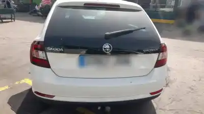 Veicolo di demolizione skoda rapid spaceback (nh) cjzc dell'anno 2016 alimentato cjzc