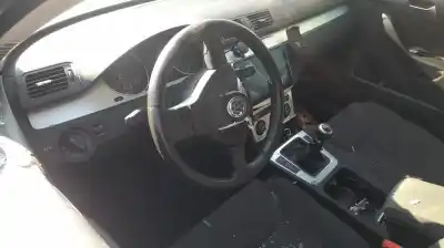 Здавання транспортного засобу volkswagen passat b6 variant (3c5) 2.0 tdi 16v року 2009 потужний cbab