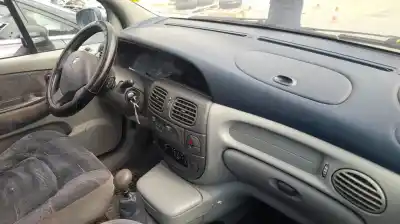 Hurda Aracı renault scénic i monospace (ja0/1_, fa0_) 1.4 16v (ja0d, ja1h, ja0w, ja10) yılın 2000 güçlü k4j750