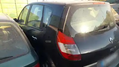 Veicolo di demolizione renault scénic ii (jm0/1_) 1.9 dci (jm0g, jm12, jm1g, jm2c) dell'anno 2005 alimentato f9q812