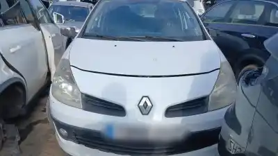 Здавання транспортного засобу RENAULT CLIO III  року 2008 потужний K9K766