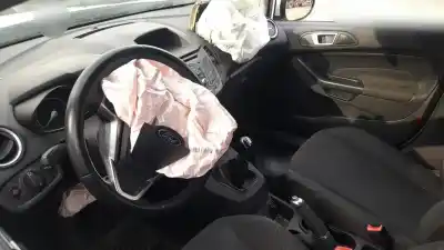 Здавання транспортного засобу ford fiesta (cnn) xujb року 2017 потужний xujb