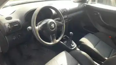 Scrapping Vehicle seat leon (1m1) 1.6 16 v of the year 2002 powered bcb