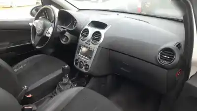 Veicolo di demolizione opel corsa d a13dtr dell'anno 2012 alimentato a13dtr