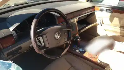 Здавання транспортного засобу volkswagen phaeton (3d2/3d8) bmk року 2006 потужний bmk