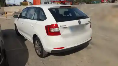 Здавання транспортного засобу skoda rapid (nh) cxma року 2015 потужний cxma