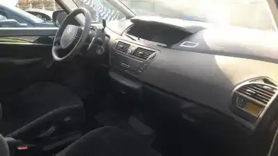 Здавання транспортного засобу citroen c4 picasso i monospace (ud_) 2.0 hdi 138 року 2010 потужний rhj