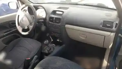 Veículo de Sucata renault clio ii fase ii (b/cb0) k9k704 do ano 2003 alimentado k9k704