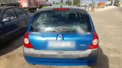 Veículo de Sucata renault clio ii fase ii (b/cb0) k9k704 do ano 2003 alimentado k9k704