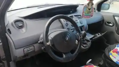 Veículo de Sucata renault scénic ii (jm0/1_) 1.9 dci (jm0g, jm12, jm1g, jm2c) do ano 2003 alimentado f9q812