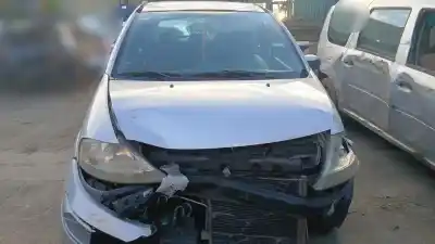 Véhicule à la ferraille CITROEN C3  de l'année 2002 alimenté 8HX