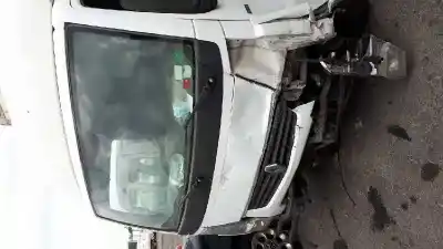 Veículo de Sucata renault maxity fgdk 150.35/45 do ano 2010 alimentado zd30