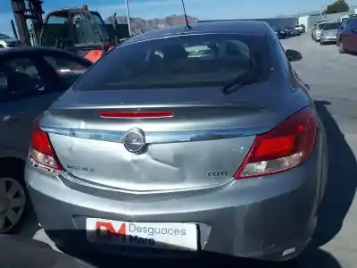 Veículo de Sucata opel insignia berlina cosmo do ano 2010 alimentado a20dth