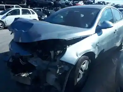 Veículo de Sucata opel insignia berlina cosmo do ano 2010 alimentado a20dth