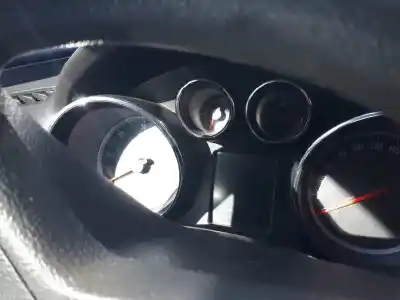 Veículo de Sucata opel insignia berlina cosmo do ano 2010 alimentado a20dth