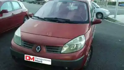 Veículo de Sucata RENAULT SCENIC II 1.9 dCi Diesel do ano 2003 alimentado F9Q D8