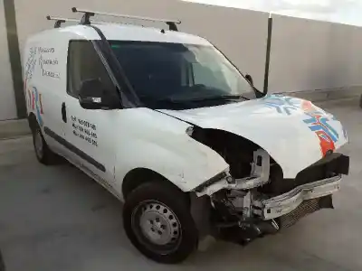 Здавання транспортного засобу OPEL COMBO D Kasten L2H1 2.4t року 2015 потужний 263A2000