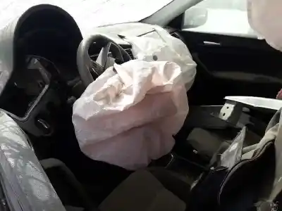 Vehicul casat seat toledo (kg3) reference al anului 2015 alimentat cay