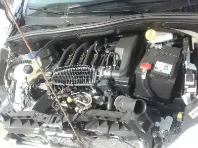 Veicolo di demolizione peugeot 208 active dell'anno 2017 alimentato hm01