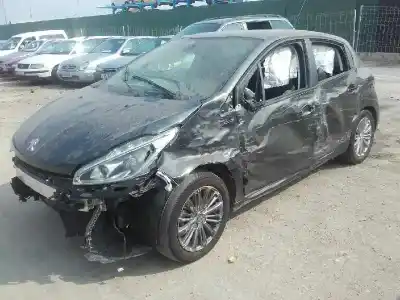 Veicolo di demolizione peugeot 208 1.2 12v vti dell'anno 2017 alimentato 