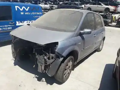 Veicolo di demolizione renault scenic ii authentique dell'anno 2006 alimentato k9k p7