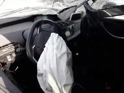 Veículo de Sucata citroen c4 picasso seduction do ano 2017 alimentado 