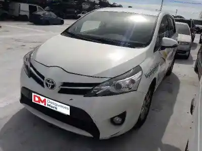 Véhicule à la ferraille toyota verso (_r2_) 1.6 d4-d (war20_) de l'année 2014 alimenté n47c16a