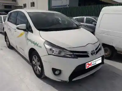 Véhicule à la ferraille toyota verso (_r2_) 1.6 d4-d (war20_) de l'année 2014 alimenté n47c16a