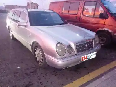 Vehículo de desguace MERCEDES CLASE E (W210) FAMILIAR 3.0 Turbodiesel CAT del año 2001 con motor OM606962