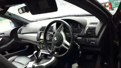 Veículo de Sucata bmw x5 (e53) 3.0i do ano 2003 alimentado 306s3