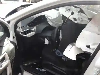 Veículo de Sucata peugeot 2008 (--.2013->) 1.6 16v e-hdi fap do ano 2013 alimentado 9h06