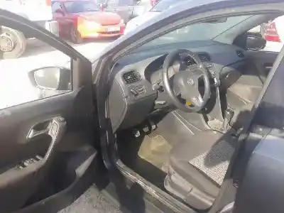 Veículo de Sucata volkswagen polo (6r1) 1.2 12v do ano 2013 alimentado cgpa