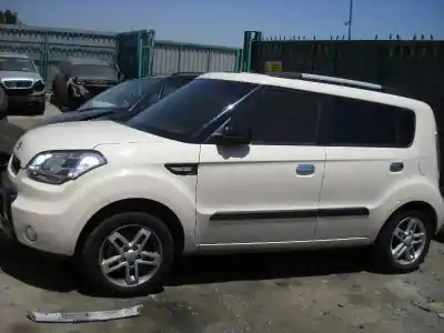 Scrapping Vehicle KIA SOUL I (AM) 1.6 CRDi 128 of the year 2010 powered D4FB