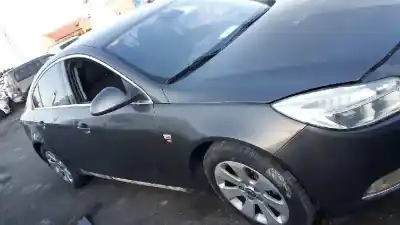 Sloopvoertuig OPEL INSIGNIA BERLINA Cosmo van het jaar 2010 aangedreven A20DTH