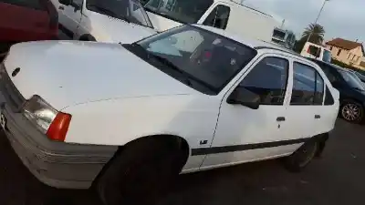 Sloopvoertuig opel kadett e cup lim. van het jaar 1990 aangedreven 1.6sv