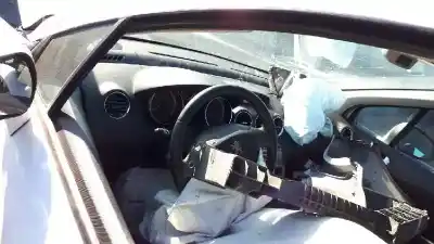 Veículo de Sucata peugeot 308 confort do ano 2010 alimentado 9hx o 9h02