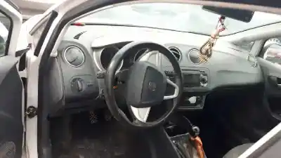 Veículo de Sucata seat ibiza (6j5) reference do ano 2010 alimentado cay