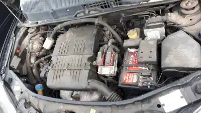 Veicolo di demolizione lancia ypsilon (101) 1.4 16v platino dell'anno 2009 alimentato 