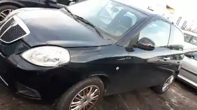 Veicolo di demolizione lancia ypsilon (101) 1.4 16v platino dell'anno 2009 alimentato 