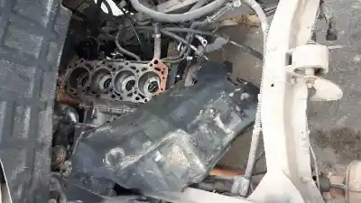 Véhicule à la ferraille nissan atleon 210 150 de l'année 2007 alimenté zd30