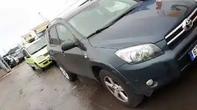 Veicolo di demolizione TOYOTA RAV 4 (A3) Executive dell'anno 2006 alimentato D 2AD