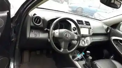 Veicolo di demolizione toyota rav 4 (a3) executive dell'anno 2006 alimentato d 2ad