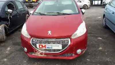 Veicolo di demolizione peugeot 208 access dell'anno 2015 alimentato 8h01