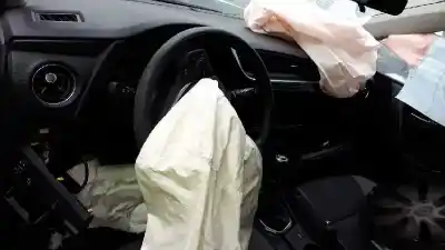 Veículo de Sucata toyota auris (_e15_) 1.4 d-4d (nde150_) do ano 2017 alimentado 1nd